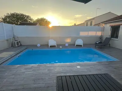 Piscine de l'établissement Villa avec piscine ou située à proximité