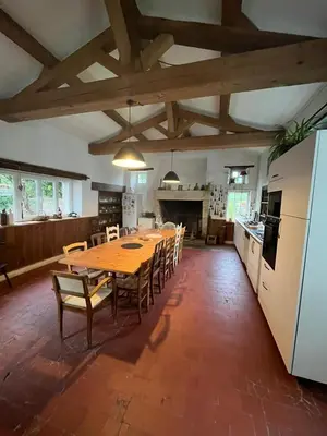 Cuisine ou kitchenette dans l'établissement La maison Benastre
