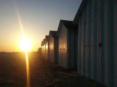 Lever ou coucher de soleil vu de l'appartement ou à proximité