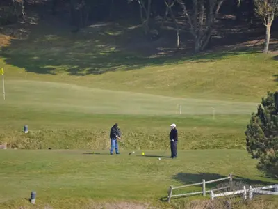 Golf sur le terrain de l'appartement ou à proximité