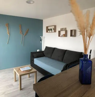 Coin salon dans l'établissement Studio 61, vue mer, wifi, parking privé