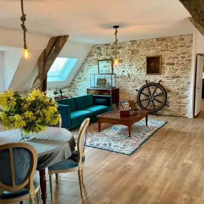 Château de la Pervenchère gîte Marin