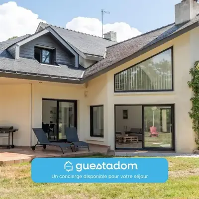 LA BOUSSOLE- Wifi - Parking - Jardin