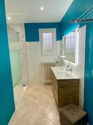Salle de bains dans l'établissement La grande Boissière