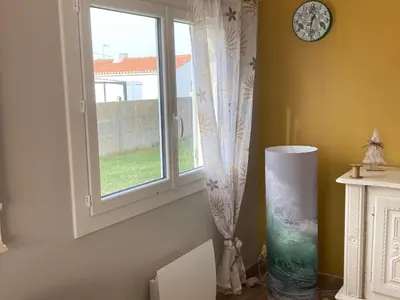 Plan de l'établissement Maison rénovée 6 couchages, quartier calme près plage - FR-1-323-511