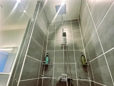 Salle de bains dans l'établissement Appartement de standing - coeur de Rezé / 10min de Nantes