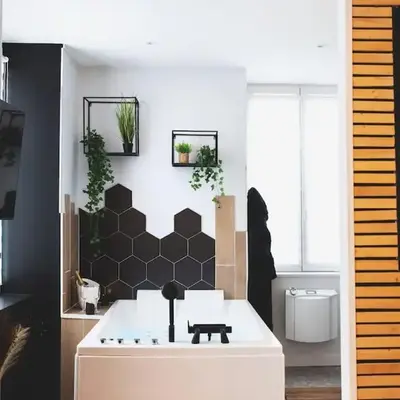 LOVE ROOM