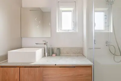 Salle de bains dans l'établissement Mobil-home 40m - Piscine - Jardin