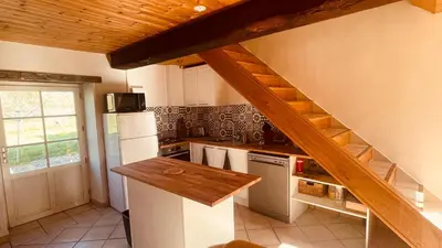 Cuisine ou kitchenette dans l'établissement Gite du Bois Passé