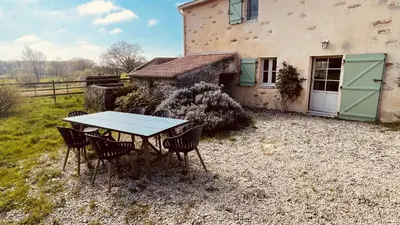 Jardin de l'établissement Gite du Bois Passé