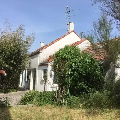 Maison Préfailles plein centre avec jardin