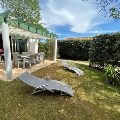 Maison spacieuse près de la forêt avec terrasse et parking privé - FR-1-323-520