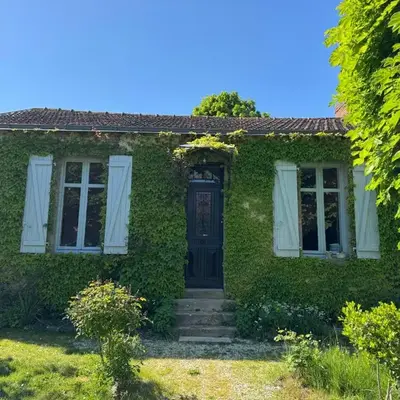 Cottage-Saint Laurent sur Sèvre