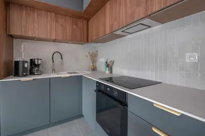 Cuisine ou kitchenette dans l'établissement Appartement pour 4 centre et bord de mer