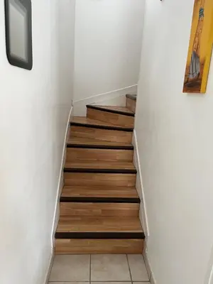 Plan de l'établissement Petite maison à proximité commerces et plage