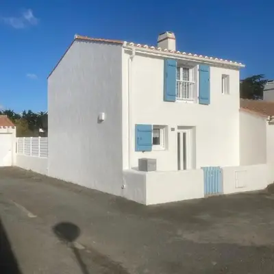 Petite maison à proximité commerces et plage