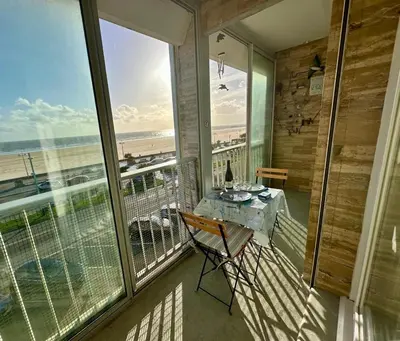 Balcon ou terrasse dans l'établissement Le Grand Cap Jaune