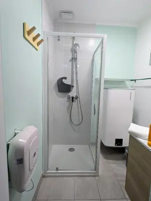 Salle de bains dans l'établissement Longère familiale proche mer et golf