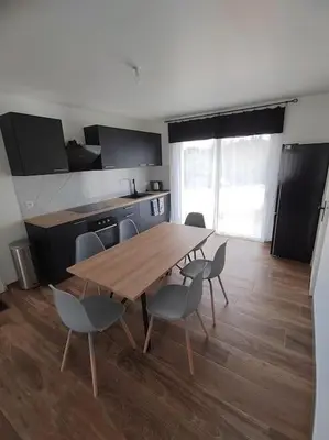Cuisine ou kitchenette dans l'établissement Maison individuelle, à 5 km du Puy du Fou