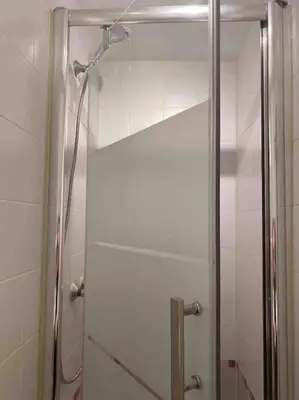 Salle de bains dans l'établissement Studio Guépin : hyper centre au pied du tram