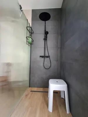 Salle de bains dans l'établissement Gîte Le Grand Puy Loup