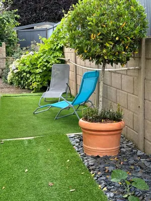 Jardin de l'établissement La Maison du Bonheur Unique !