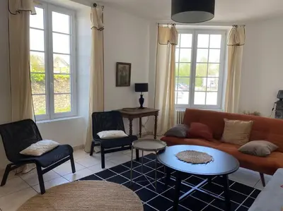 Coin salon dans l'établissement La Belle Etape grand gîte familial, 10min du Puy duFou