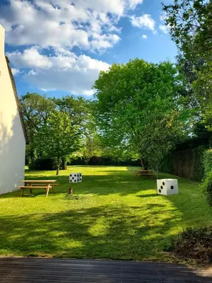 Jardin de l'établissement Hôtel de la Brière et Restaurant Les Krapados