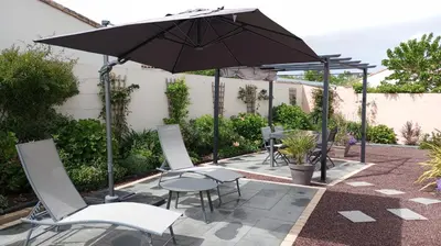 Jardin de l'établissement Jolie maison au calme - 300m de la plage - Terrasse - Barbecue