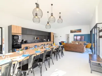 Cuisine ou kitchenette dans l'établissement Villa Charme de la Blancharderie by Interhome