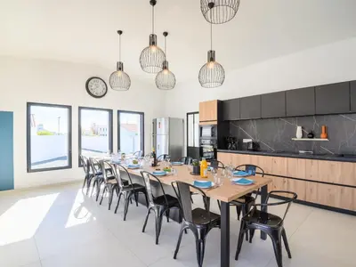 Cuisine ou kitchenette dans l'établissement Villa Charme de la Blancharderie by Interhome