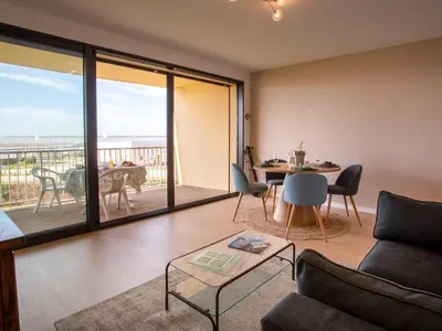 Coin salon dans l'établissement Apartment Le Bellevue by Interhome