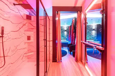 Plan de l'établissement Love room au bord de l'eau. L'instant coquin