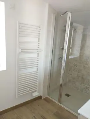 Salle de bains dans l'établissement Gîte des Trois Cantons