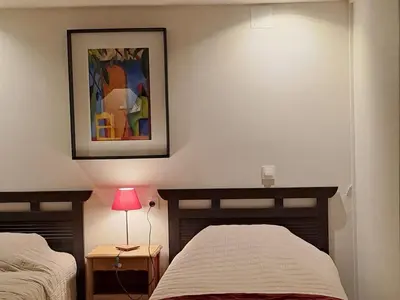 Un ou plusieurs lits dans un hébergement de l'établissement Gîte rustique avec 2 chambres, nature, animaux admis, wifi et parking - FR-1-622-78