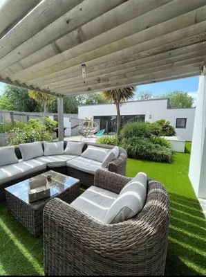 Coin salon dans l'établissement Summer House