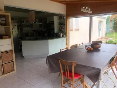 Cuisine ou kitchenette dans l'établissement Chambre 