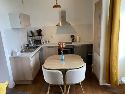 Cuisine ou kitchenette dans l'établissement Le Colibri - Domaine de la Houblette