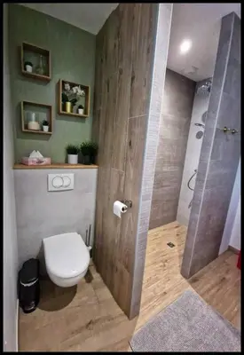 Salle de bains dans l'établissement Studio 2 chambres chez particulier, avec entrée indépendante, proche du Puy Fou, encas du matin offert