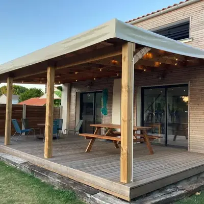 Deux charmantes maisons proche de l'océan.