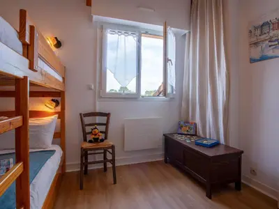 Un ou plusieurs lits dans un hébergement de l'établissement Apartment Le Cabestan - Appt n-15 by Interhome
