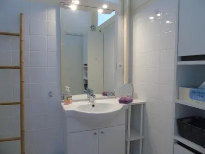 Salle de bains dans l'établissement Les Pampres
