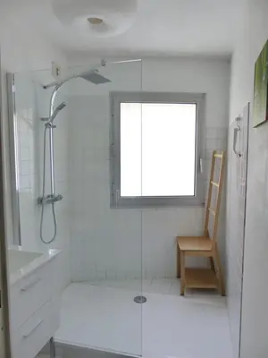Salle de bains dans l'établissement Chézine, T2 au calme avec balcon, 2pers et parking