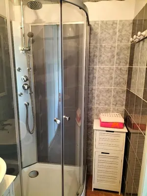 Salle de bains dans l'établissement PETITE MAISON 2 PIECES POUR 4 à 5 personnes