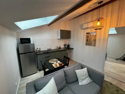 Cuisine ou kitchenette dans l'établissement Hébergement indépendant proche aéroport Nantes Atlantique