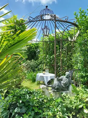 Jardin de l'établissement Chambres d'hôtes Le Griffon 1855