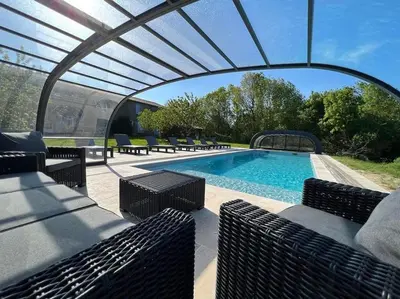 Piscine de l'établissement La Millière - Piscine & campagne - Bonchamps ou située à proximité