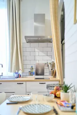 Cuisine ou kitchenette dans l'établissement La Suite des Carmes - Studio cosy