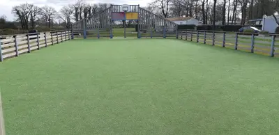 Tennis ou squash au sein de le camping ou à proximité