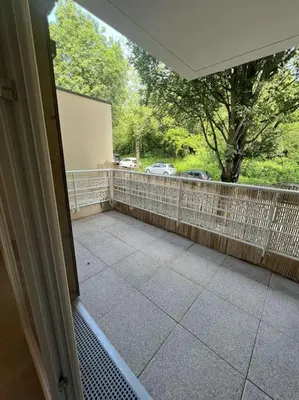 Balcon ou terrasse dans l'établissement Appartement proche gare et centre-ville